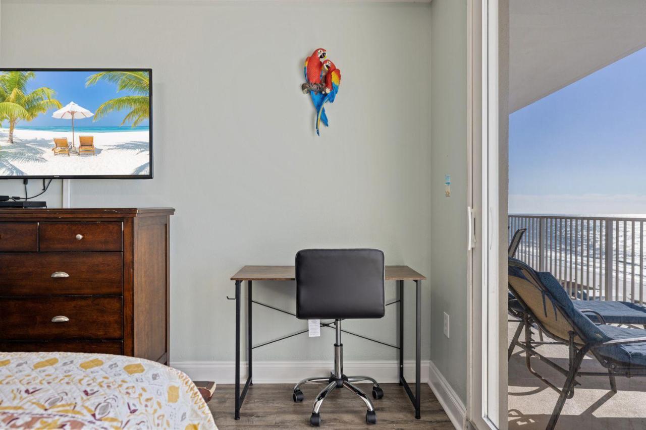 Laketown Wharf! Sleeps 9 - Condo, Stunning Ocean Views! By Dolce Getaways Pcb Holiday home Panama City Beach
