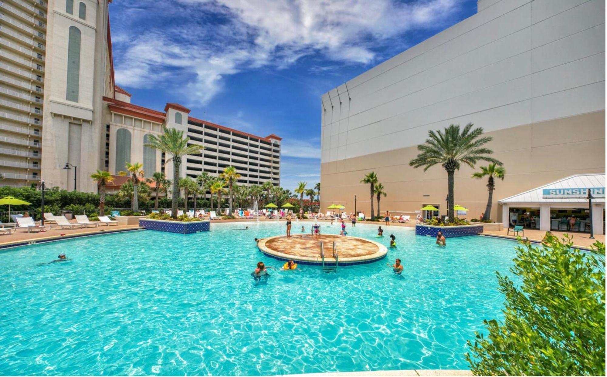 Holiday home Laketown Wharf! Sleeps 9 - Condo, Stunning Ocean Views! By Dolce Getaways Pcb